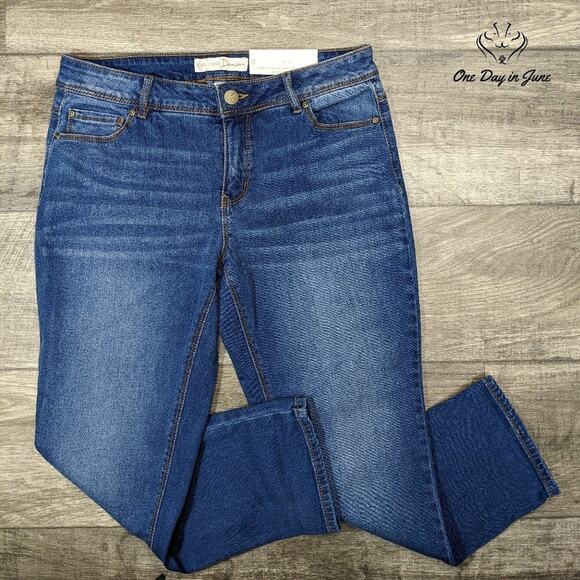 Cato Est 1969 Skinny Crop Jeans Size 8 - Picture 1 of 6